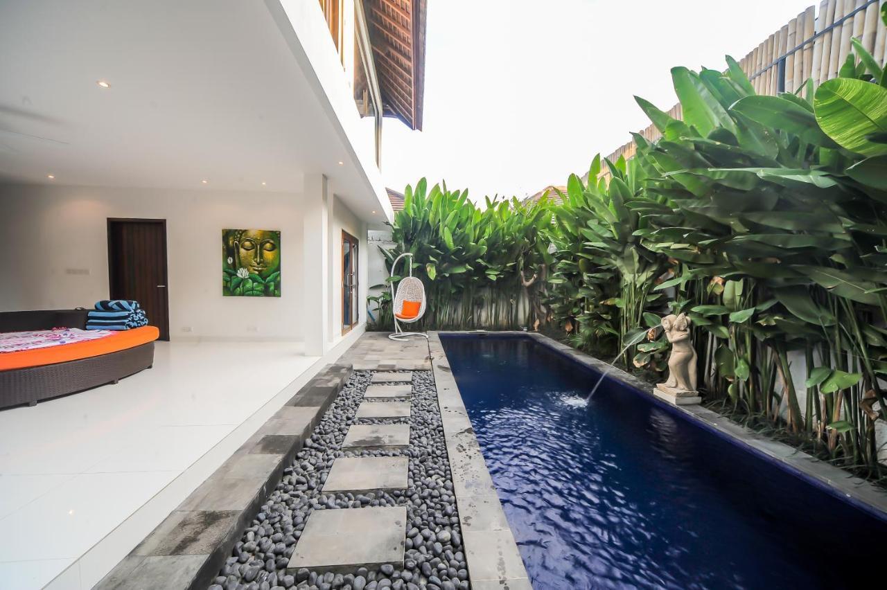 Villa Pearl Seminyak Exteriör bild