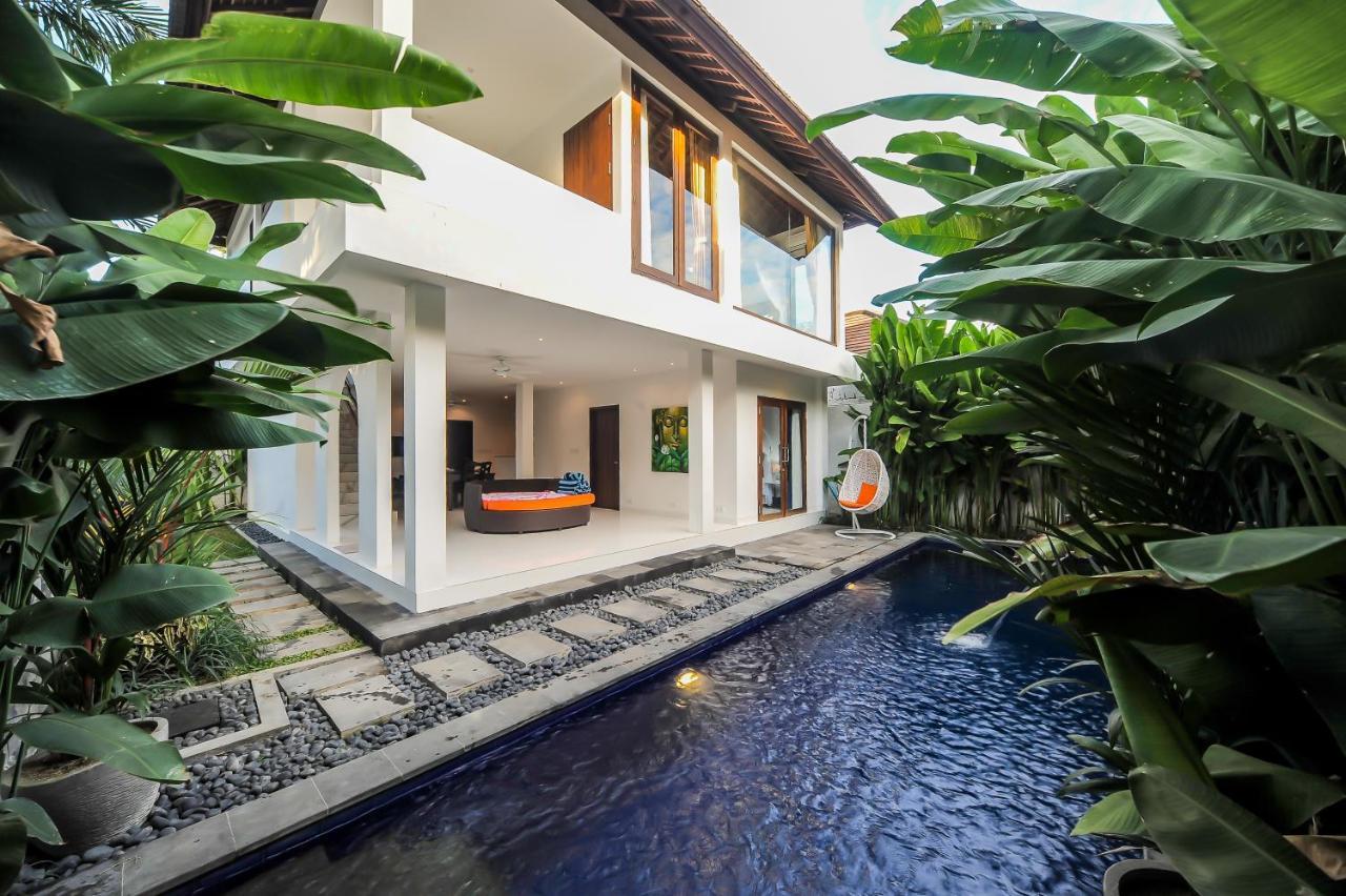 Villa Pearl Seminyak Exteriör bild