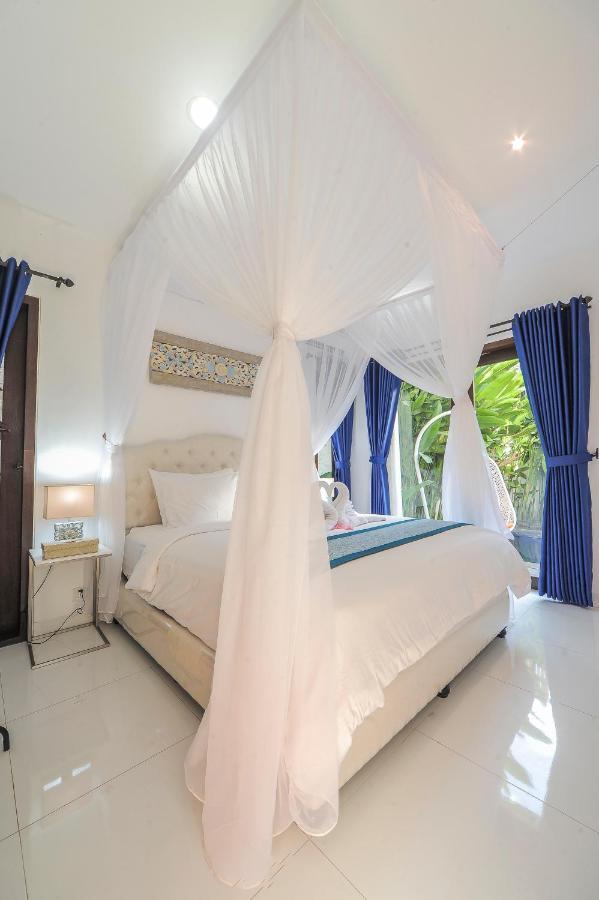 Villa Pearl Seminyak Exteriör bild